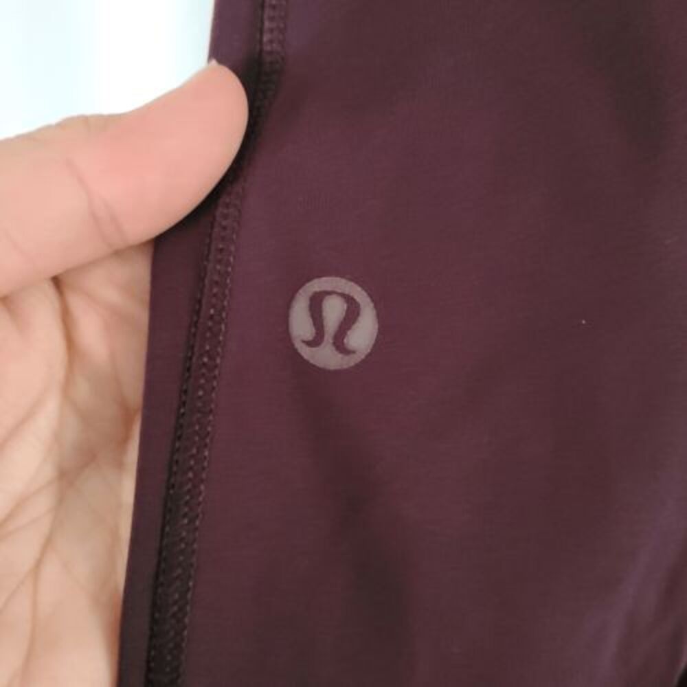Lululemon Speed Tight in Black Cherry Sz 4 - Picture 5 of 8